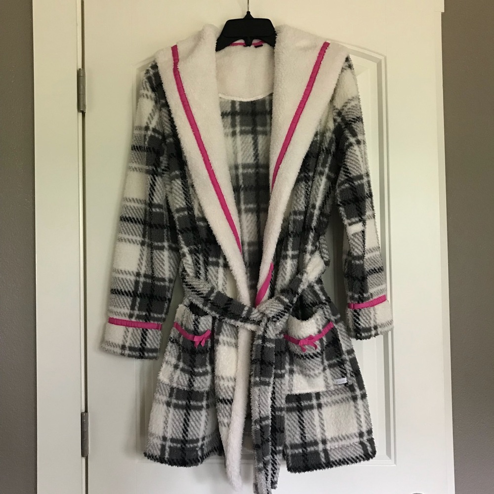 Kensie Carissa cozy fleece plaid hooded robe NWOT